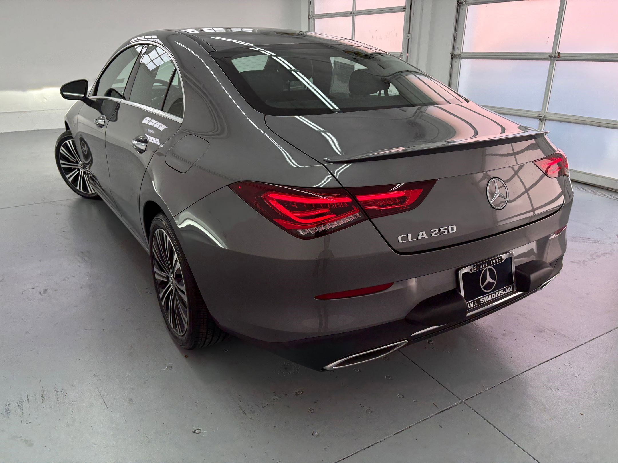 2022 Mercedes Benz CLA 250 photo 3