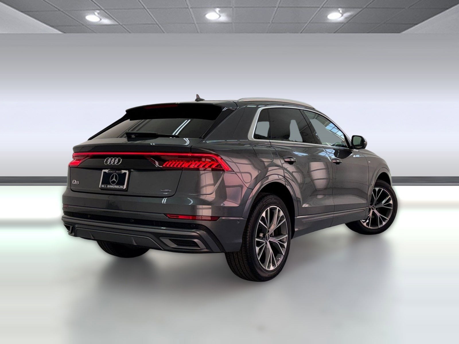 2022 Audi Q8 Premium Plus photo 3