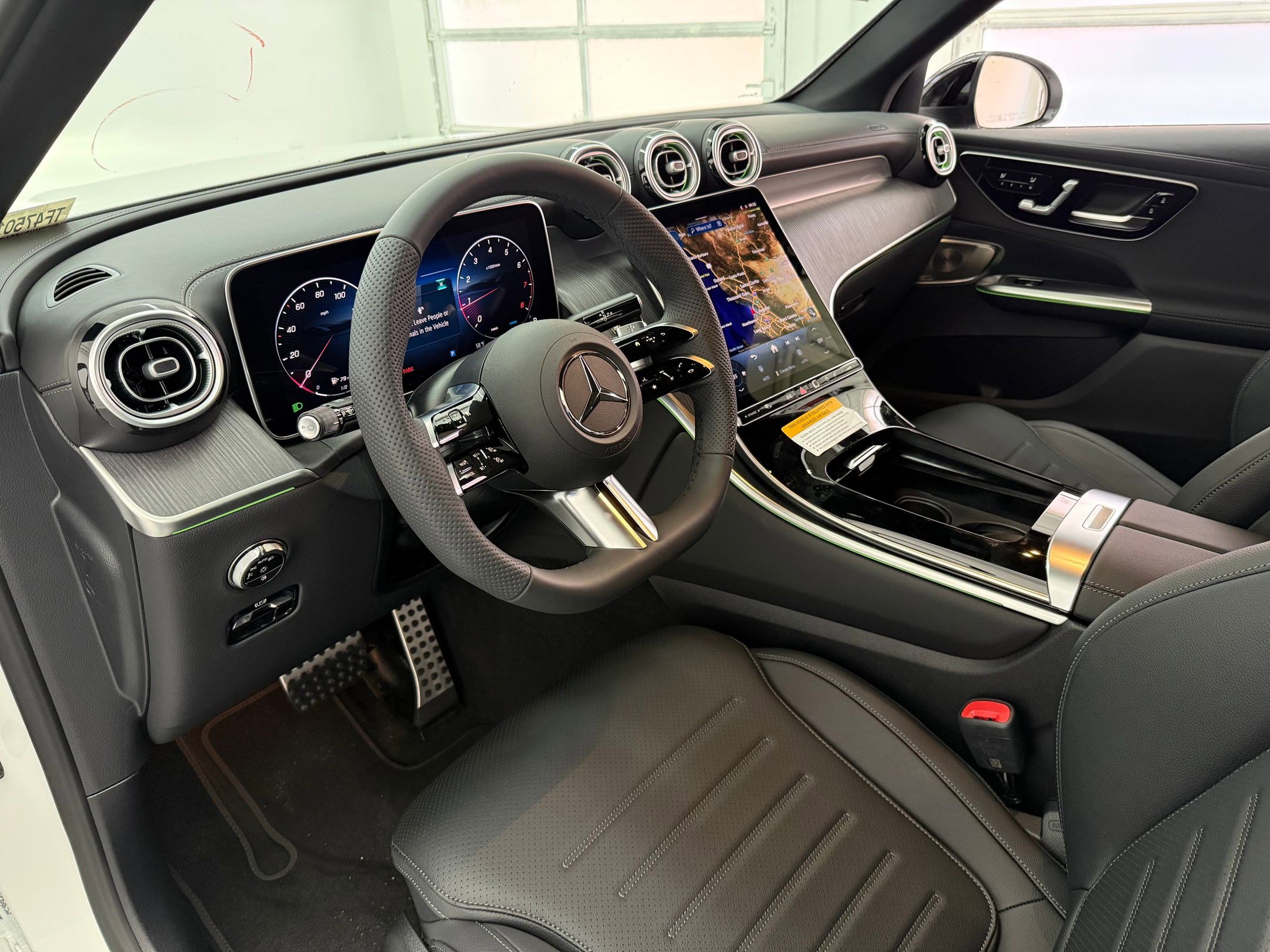 2026 Mercedes Benz GLC 300 photo 3