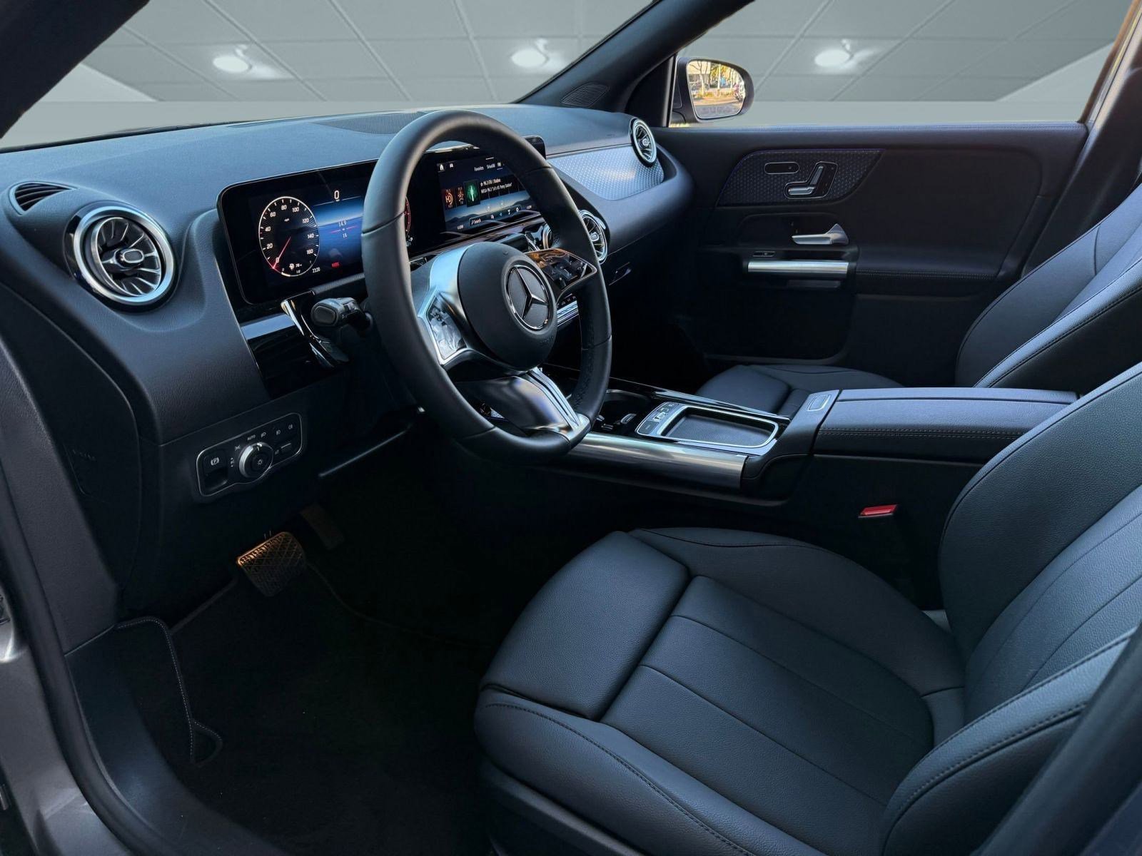 2026 Mercedes Benz GLA 250 photo 3