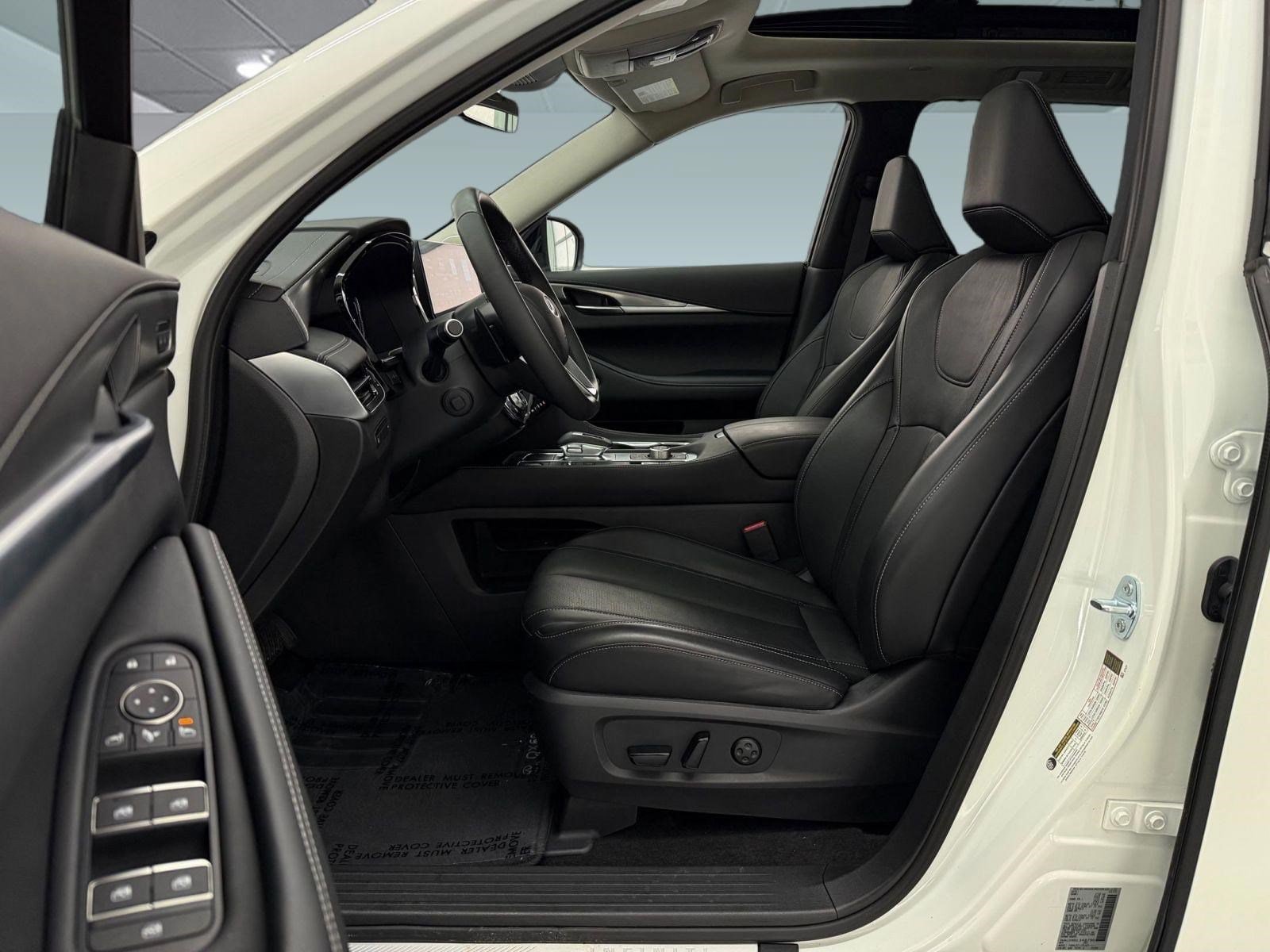 QX60 LUXE SUV