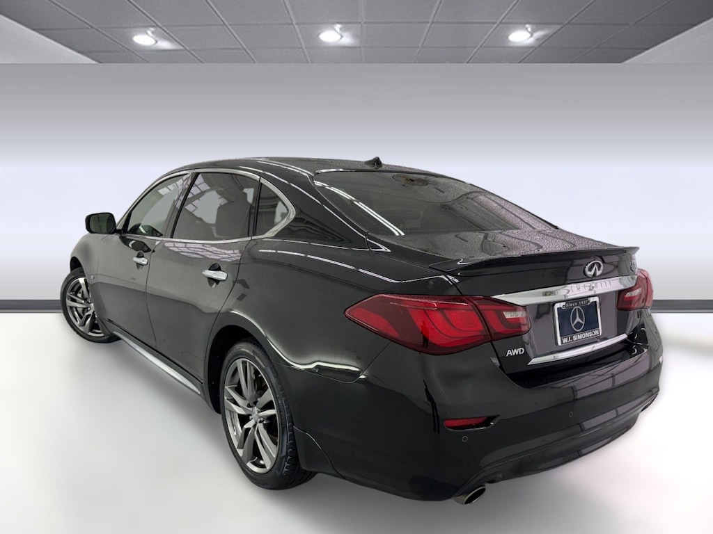Used 2016 INFINITI Q70L 4dr Sdn V6 AWD Sedan