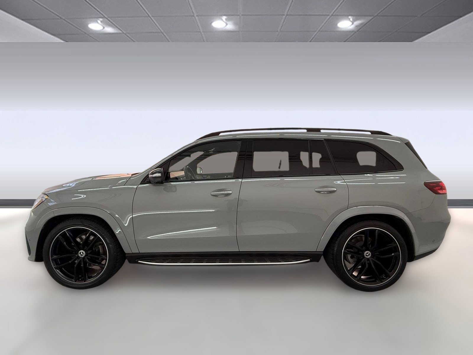 2024 Mercedes Benz GLS 580 photo 2