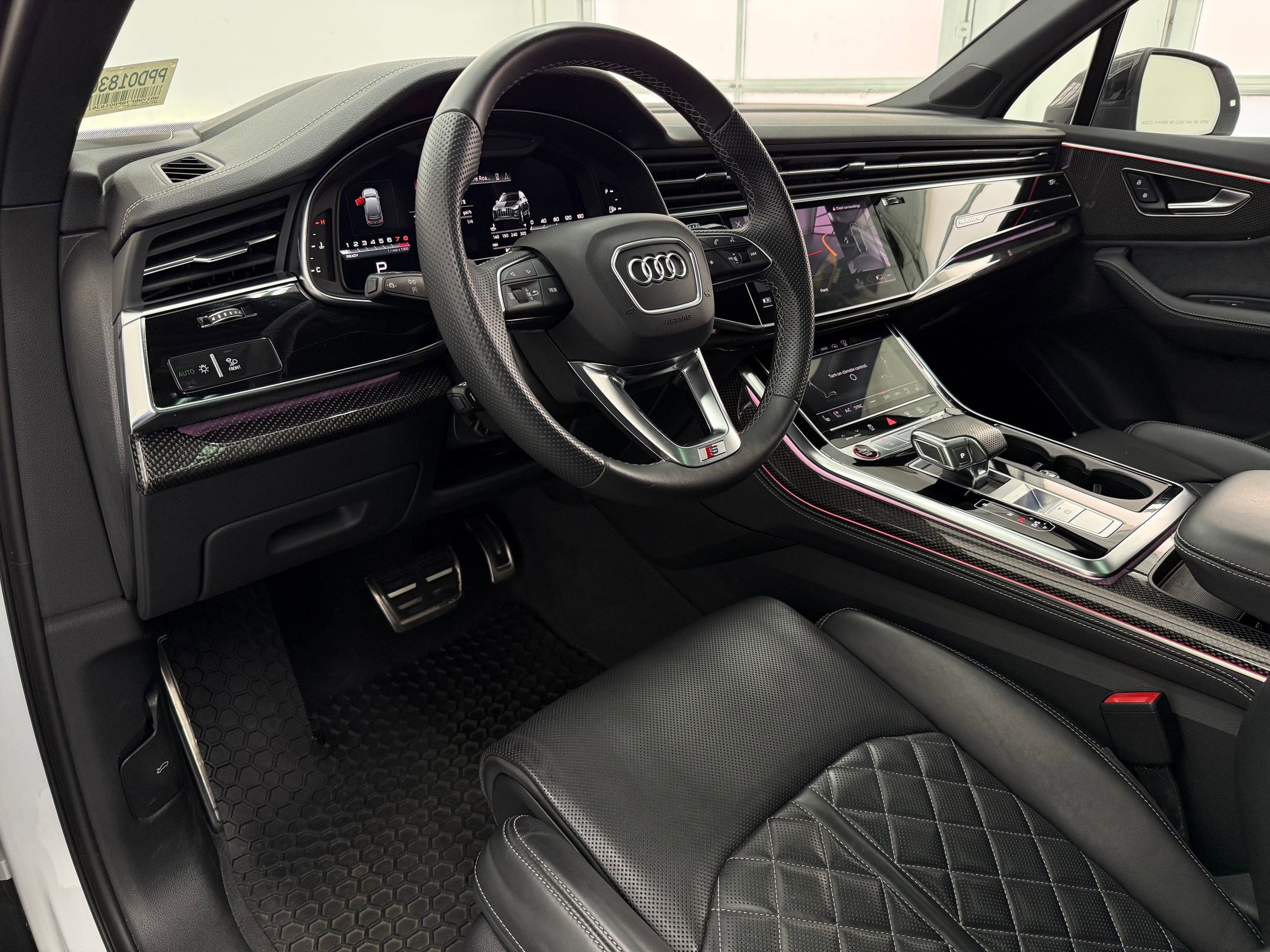 2023 Audi SQ7 Prestige photo 4