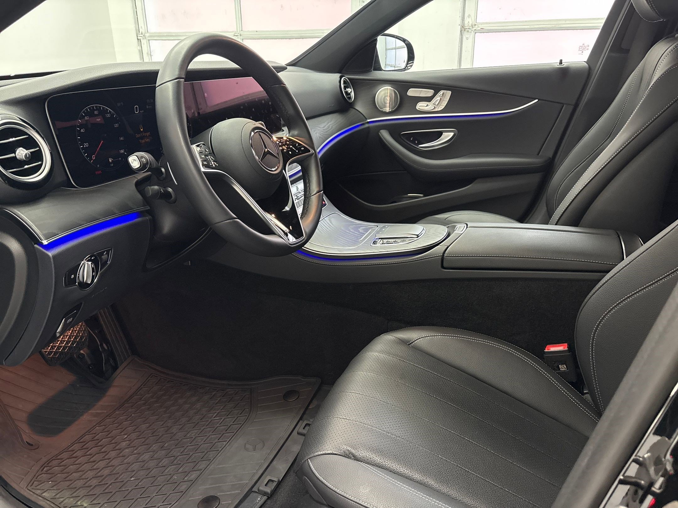 2023 Mercedes Benz E 450 Sedan photo 4