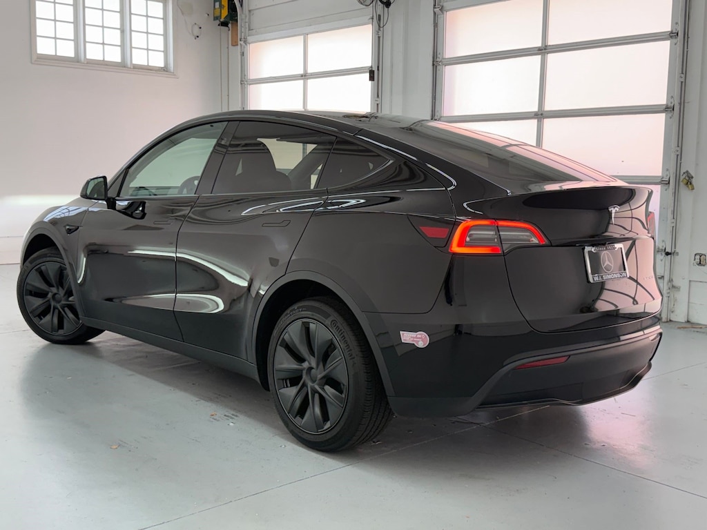 Used 2024 Tesla Model Y Long Range SUV