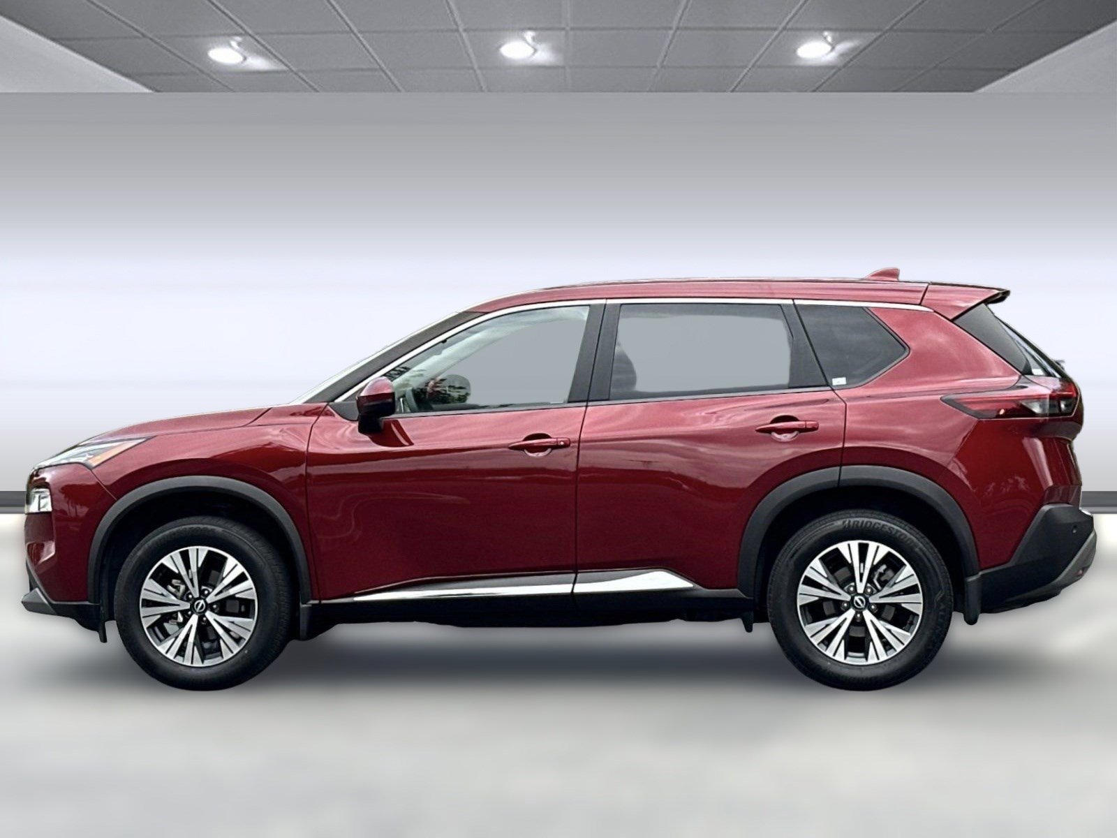 2023 Nissan Rogue SV photo 2