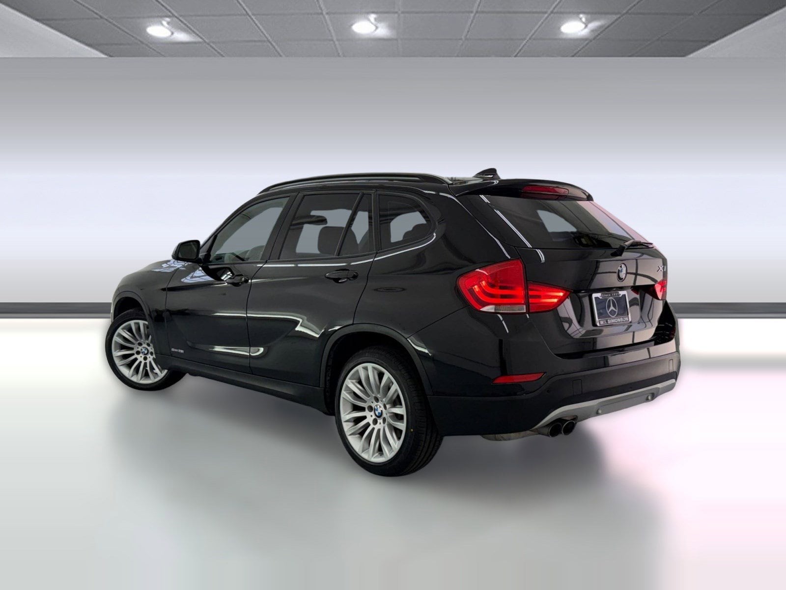 2015 BMW X1 sDrive28i photo 2