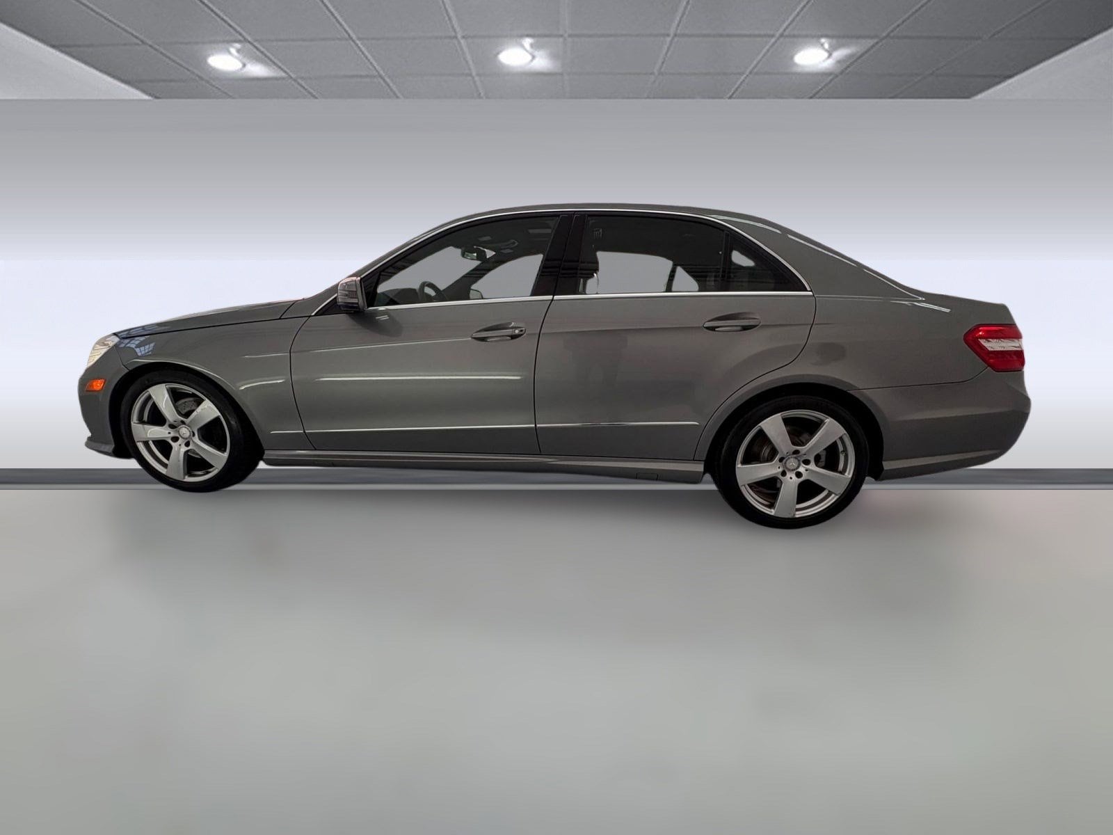 Used 2011 Mercedes-Benz E-Class E350 Luxury with VIN WDDHF8HB1BA431634 for sale in Santa Monica, CA