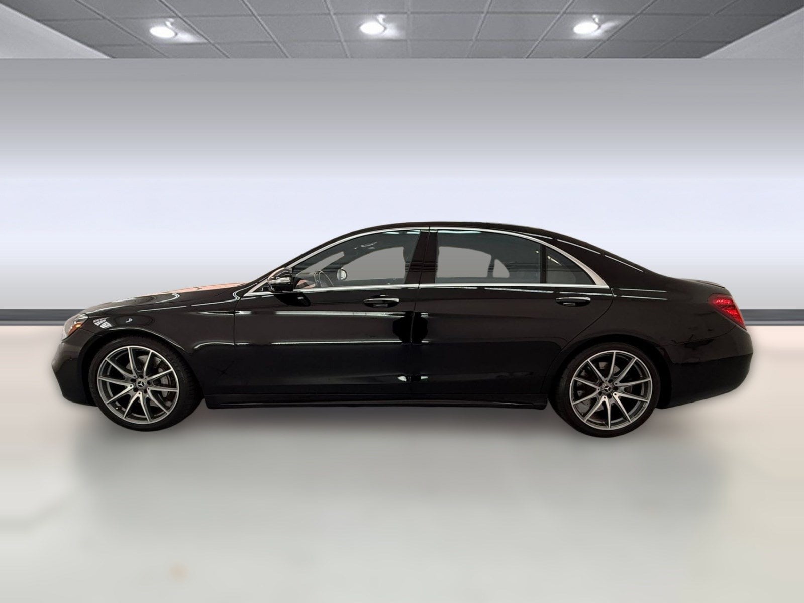 S-Class S 560 Sedan