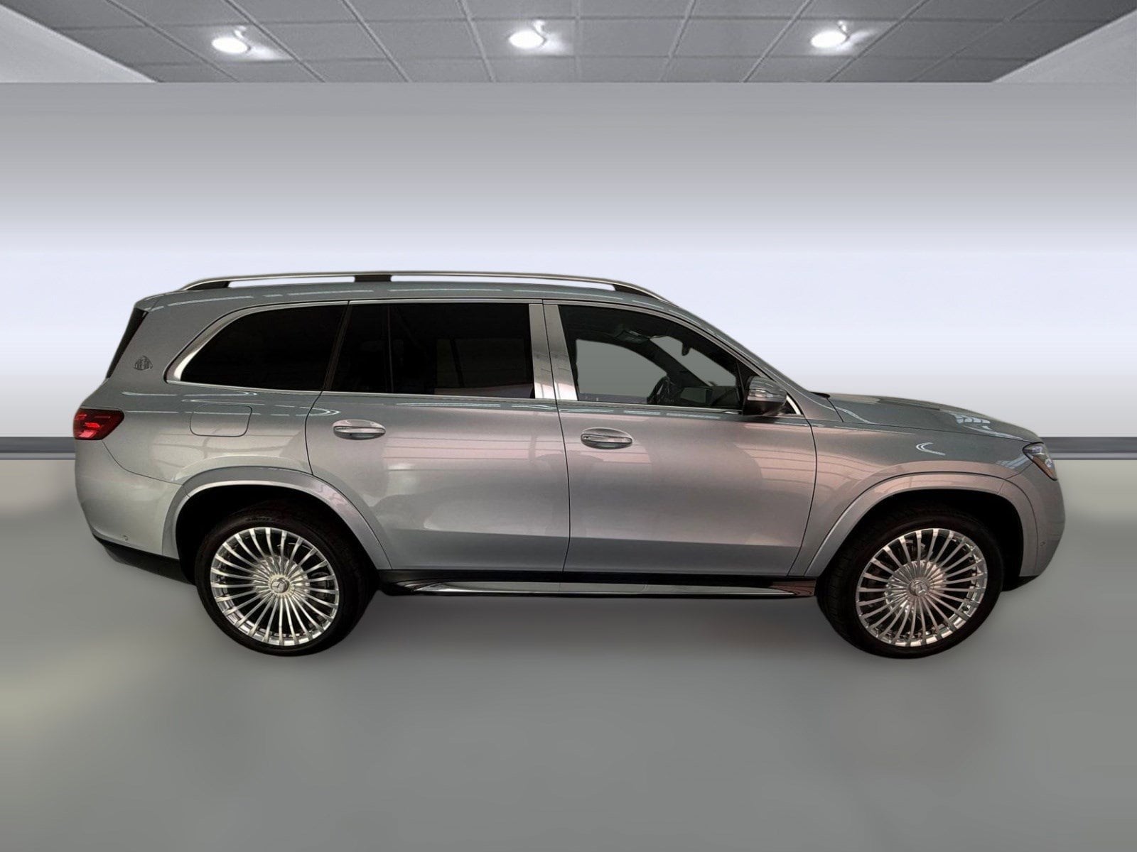 2025 Mercedes-Benz Maybach GLS 600 Maybach GLS 600 photo 6