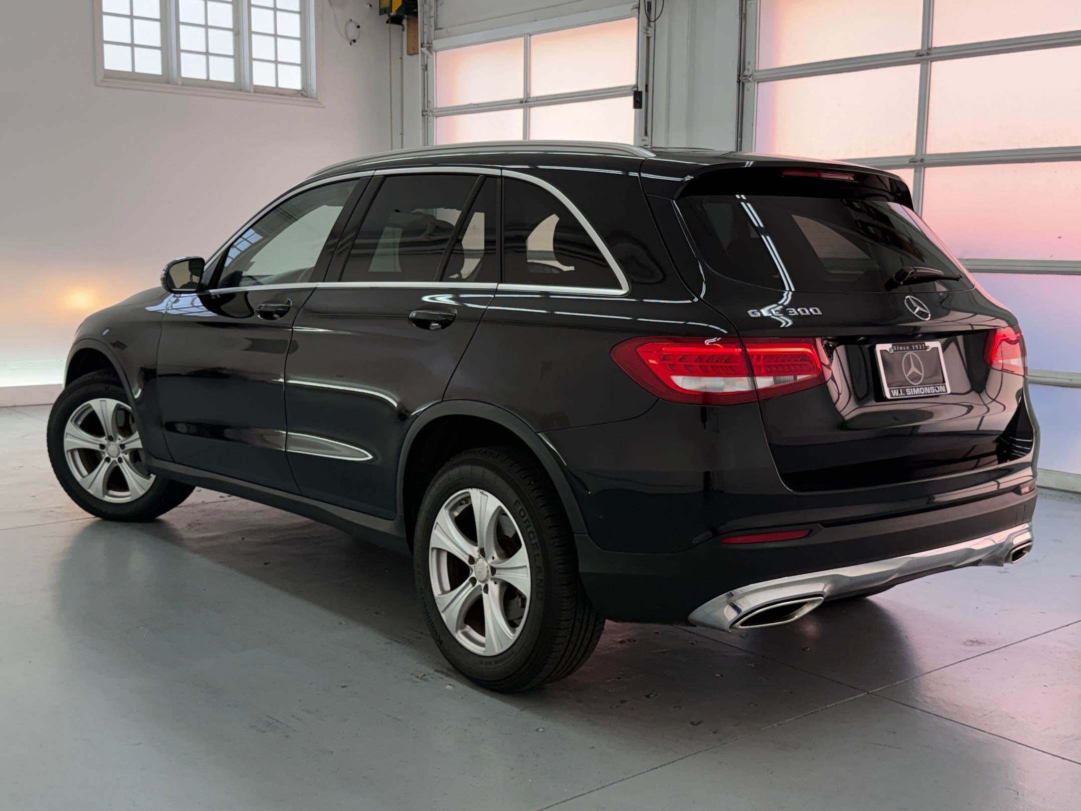 2016 Mercedes-Benz GLC 300 GLC 300 photo 2