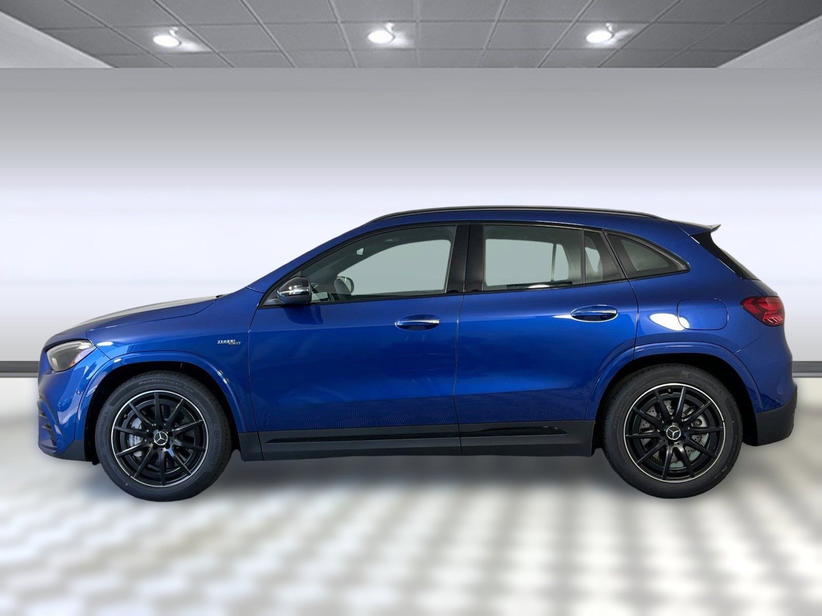 2025 Mercedes Benz GLA AMG 35 4MATIC photo 2