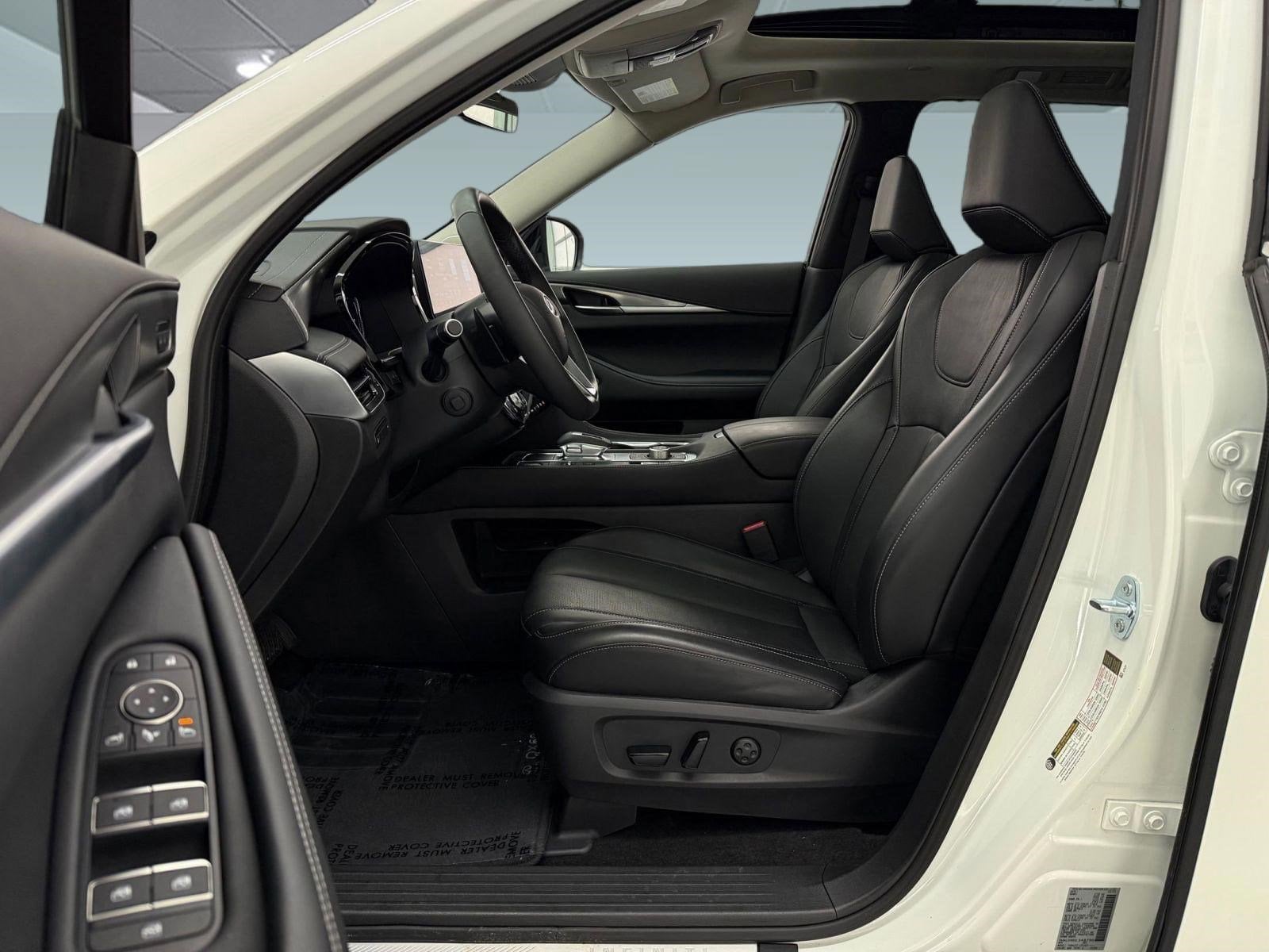 2025 INFINITI QX60 LUXE photo 4