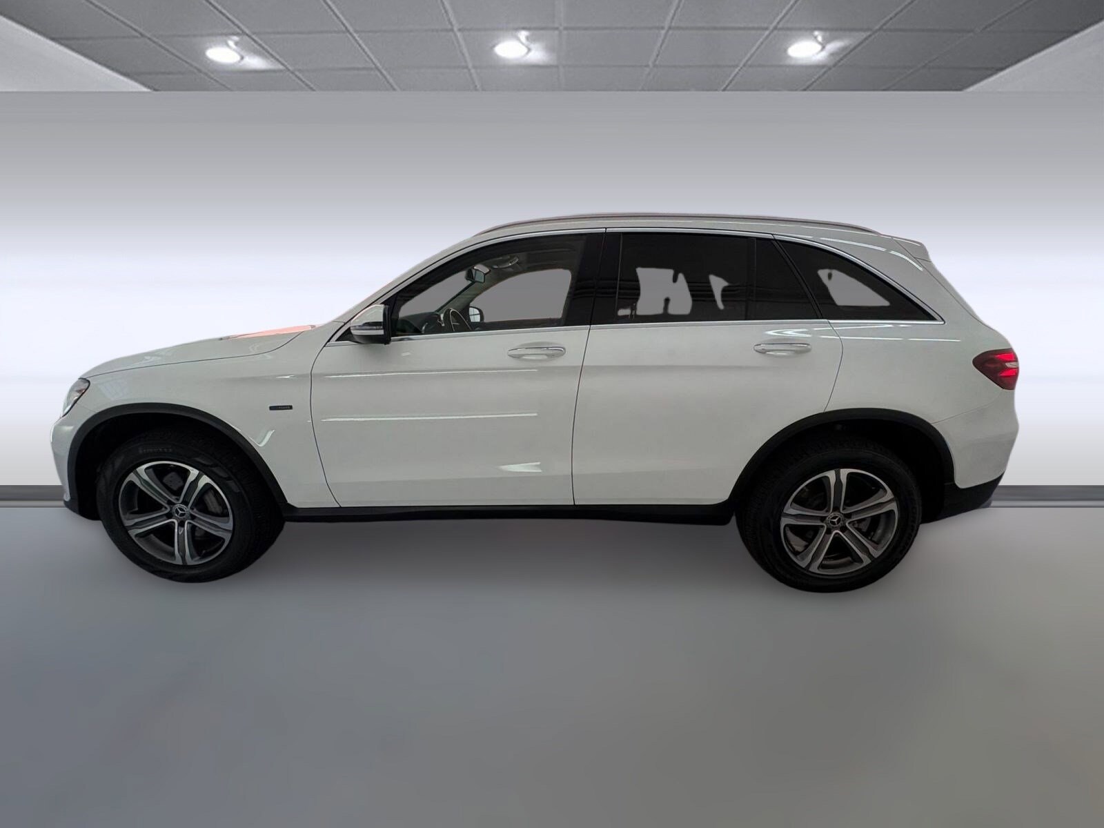 2019 Mercedes Benz GLC 350e photo 2