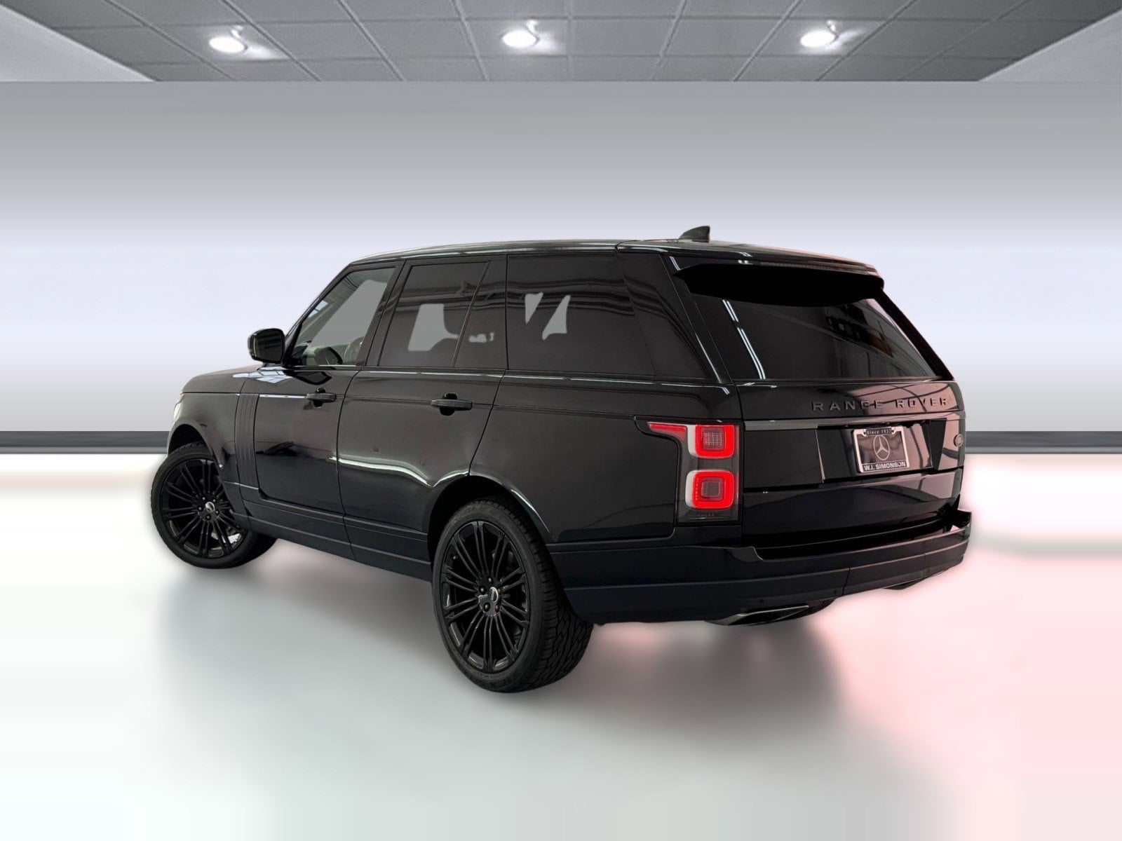 2019 Land Rover Range Rover V6 Supercharged SWB photo 2