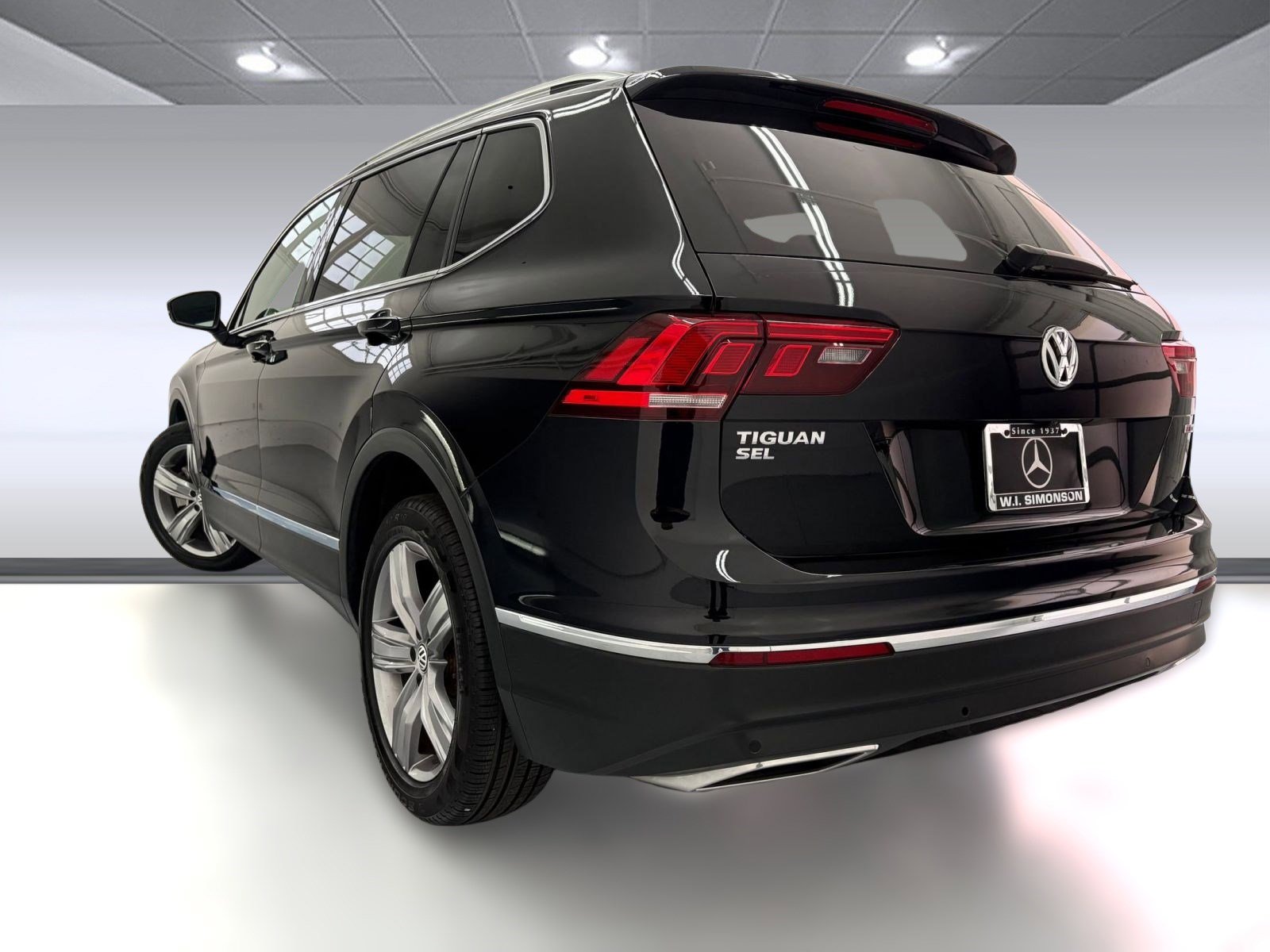 2021 Volkswagen Tiguan SEL photo 3