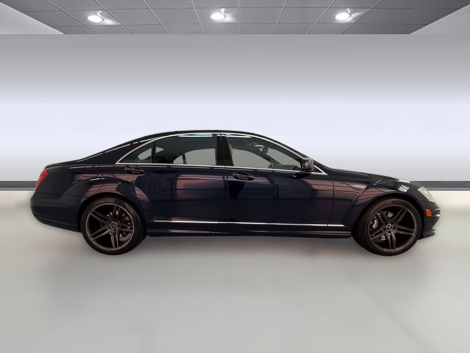 2013 Mercedes-Benz S-Class S 550 photo 5