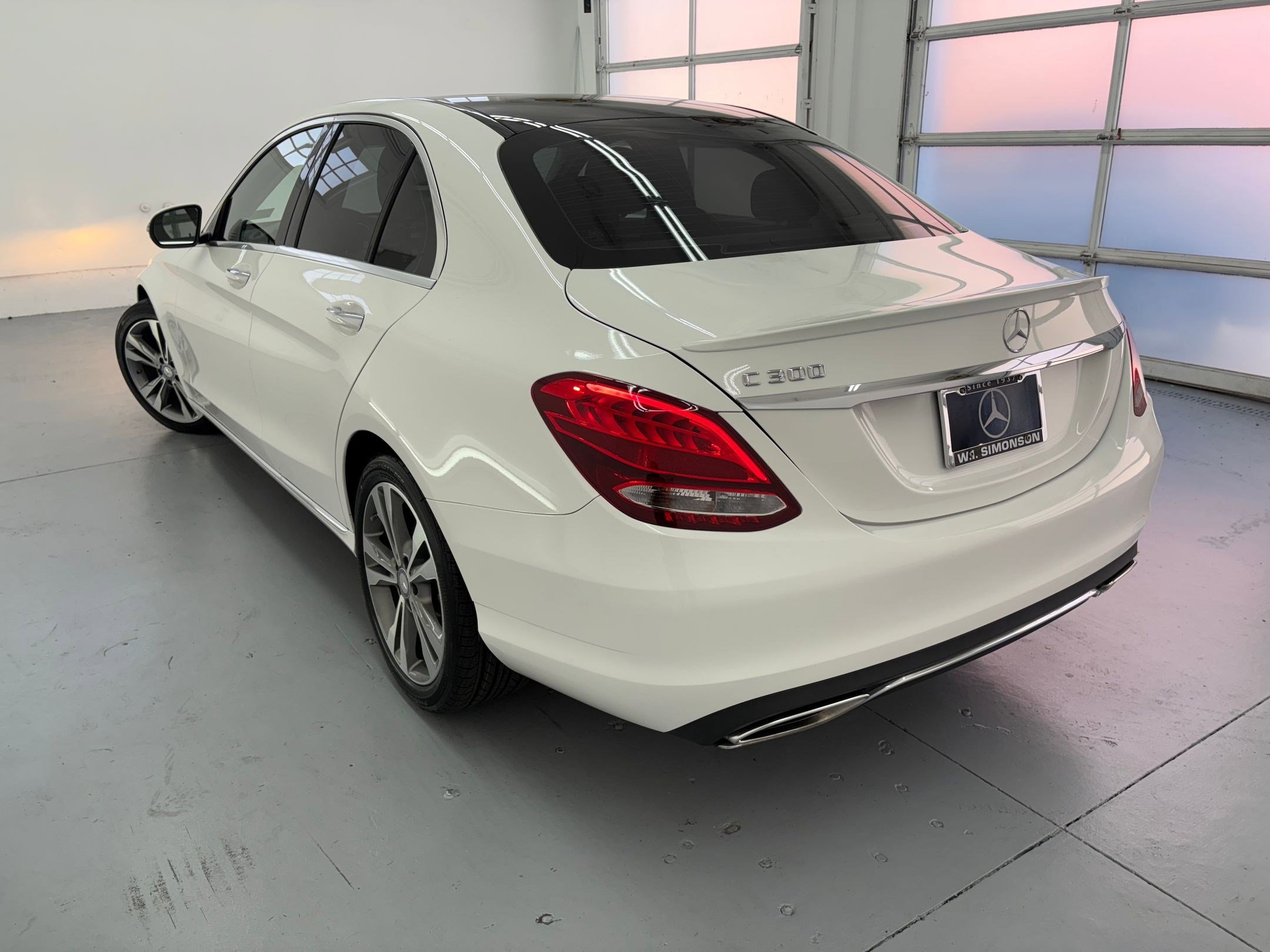 2016 Mercedes Benz C 300 Sedan photo 3
