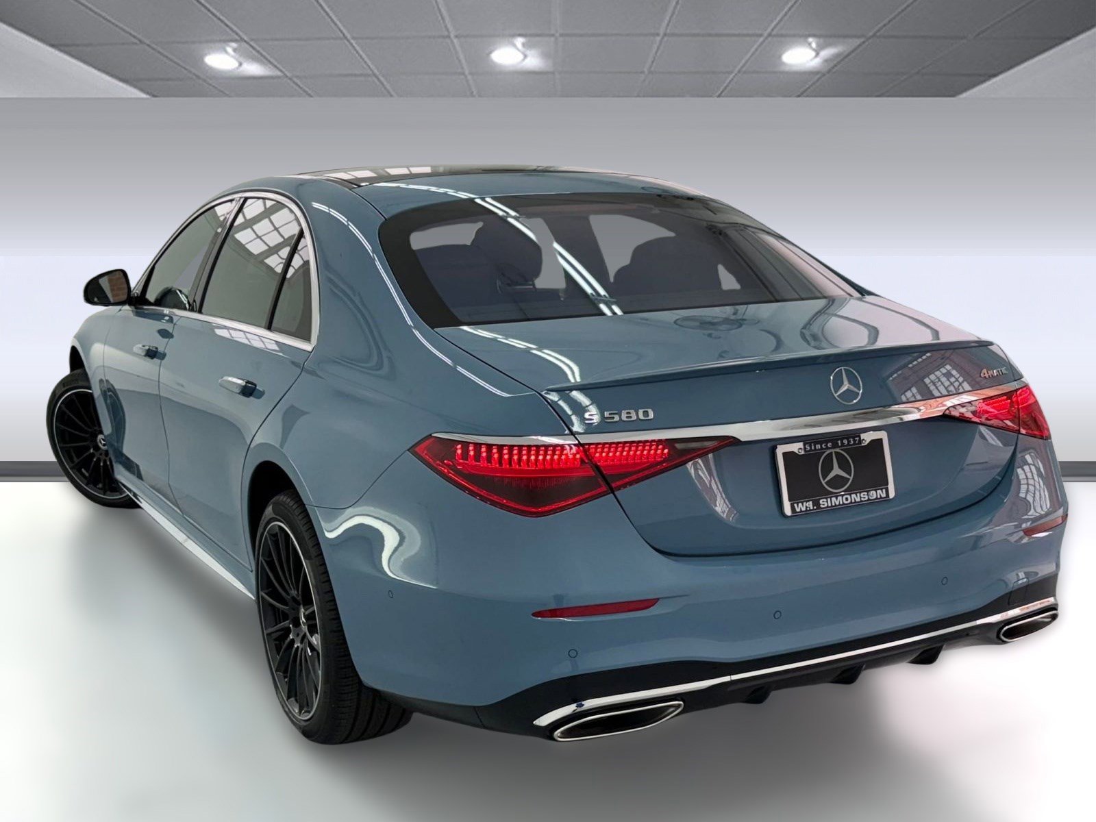 2026 Mercedes Benz S 580 4MATIC photo 2