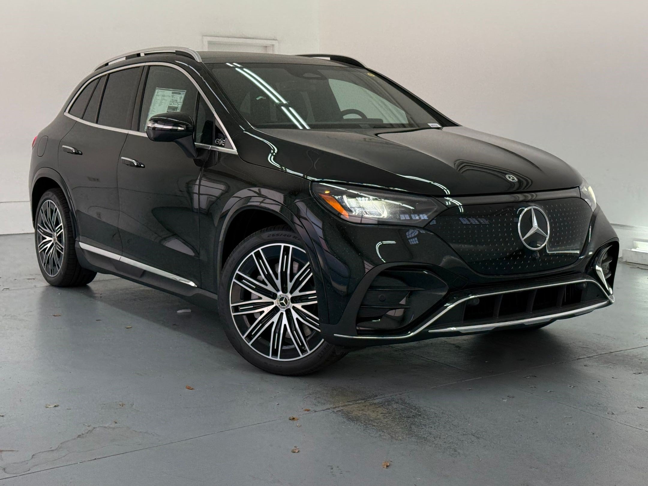 EQE 320+ SUV SUV