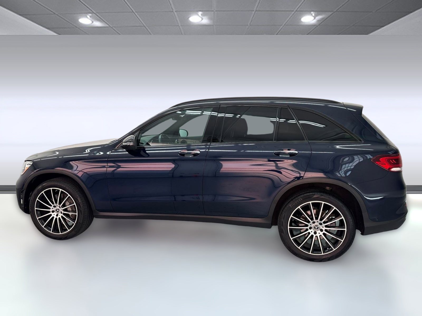 2022 Mercedes Benz GLC 300 photo 2