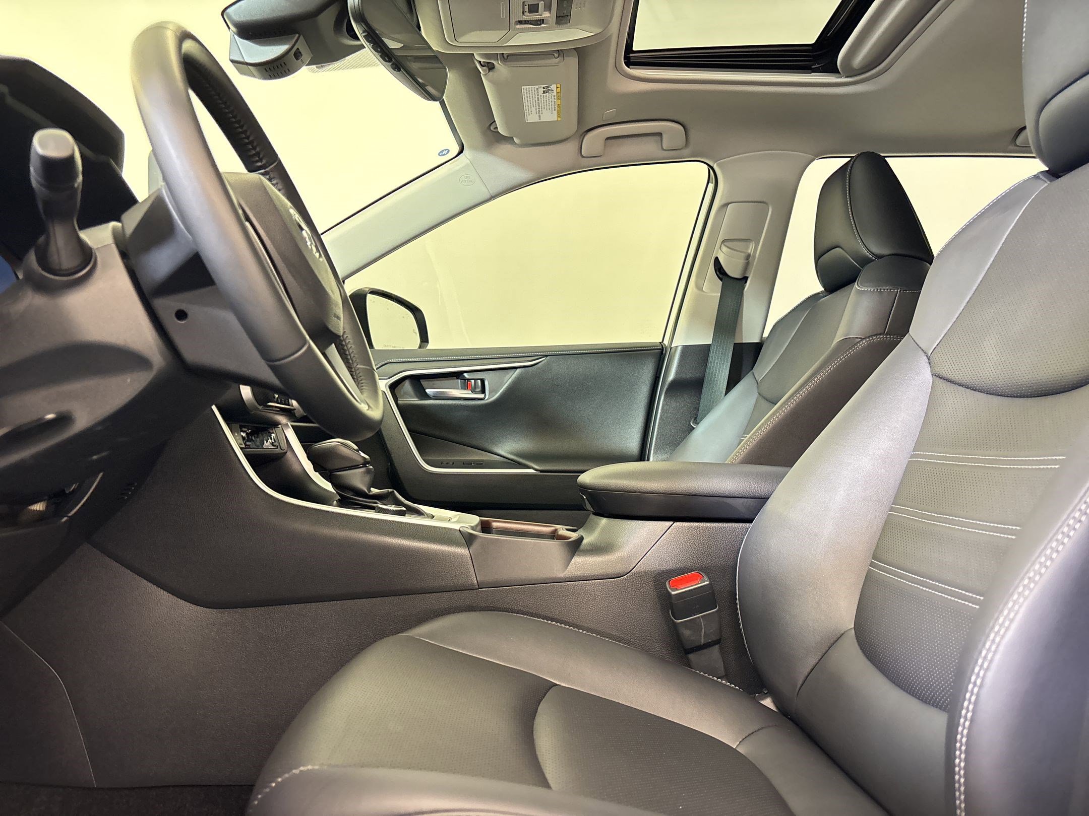 2024 Toyota RAV4 Hybrid Hybrid Limited photo 4