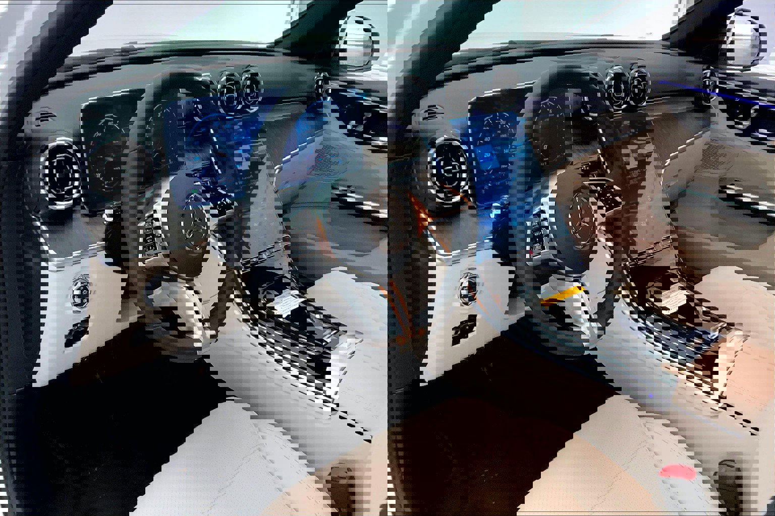 2025 Mercedes Benz C 300 photo 4