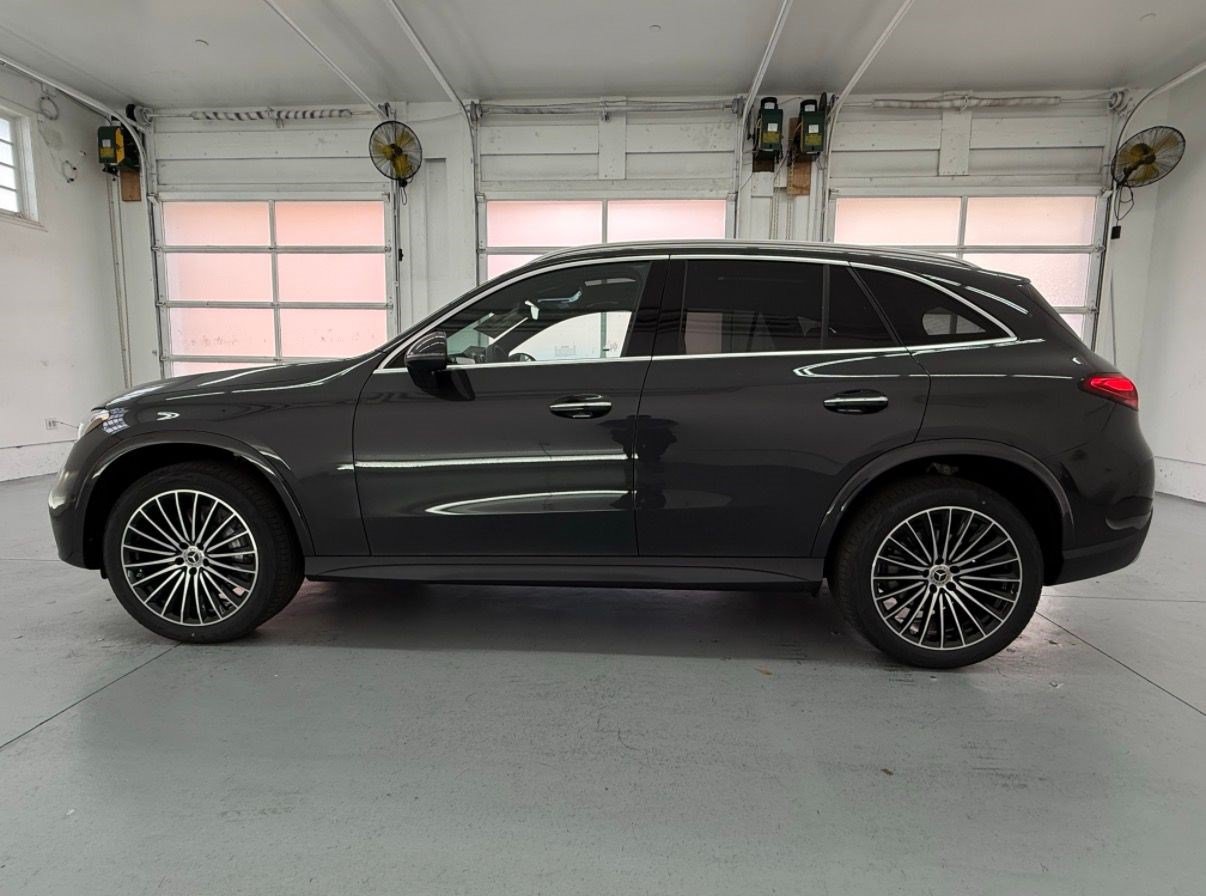New 2027 Mercedes-Benz GLC 300 SUV