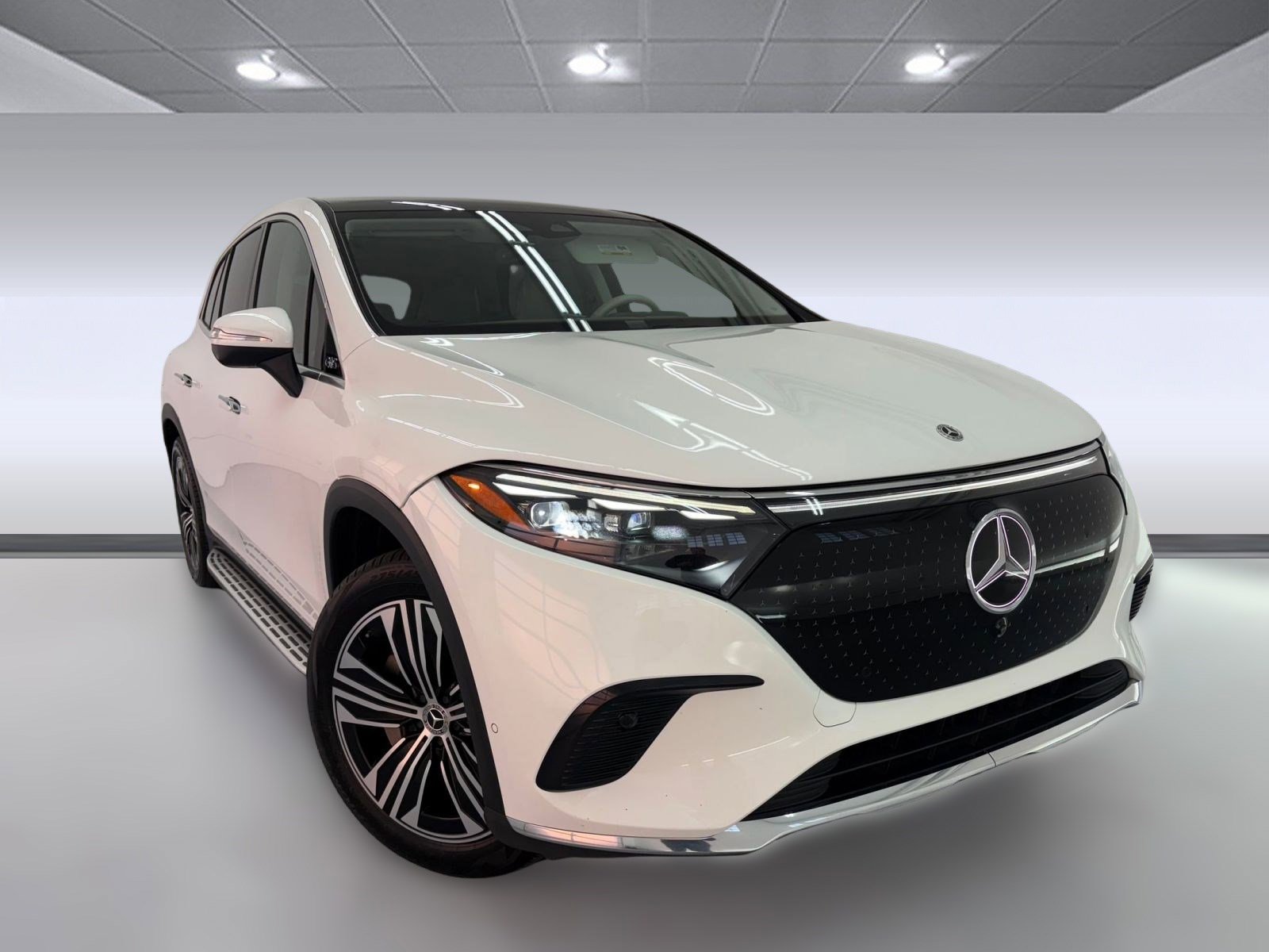 2023 Mercedes Benz EQS SUV 450 photo 3