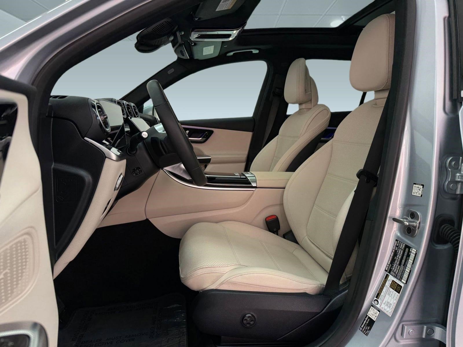 2026 Mercedes-Benz GLC 300 GLC 300 photo 4