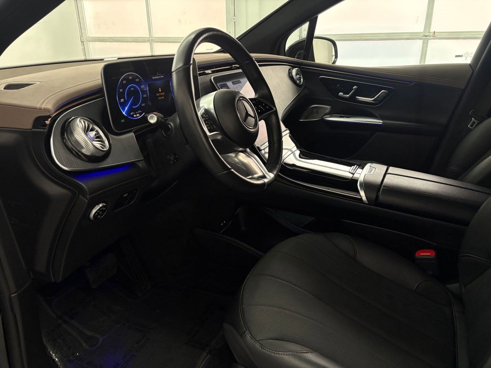 2023 Mercedes Benz 350 4MATIC photo 4