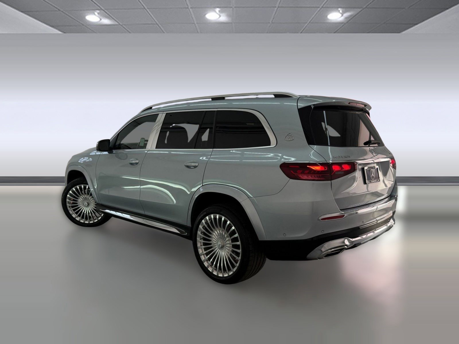 2025 Mercedes-Benz Maybach GLS 600 Maybach GLS 600 photo 2