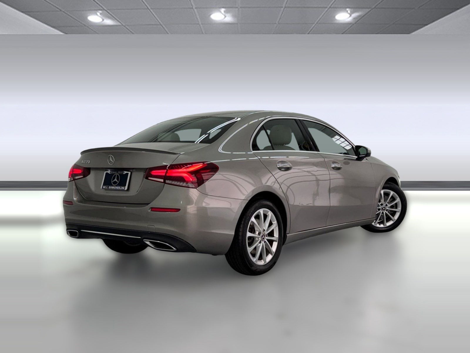 2020 Mercedes-Benz A-Class A 220 photo 3