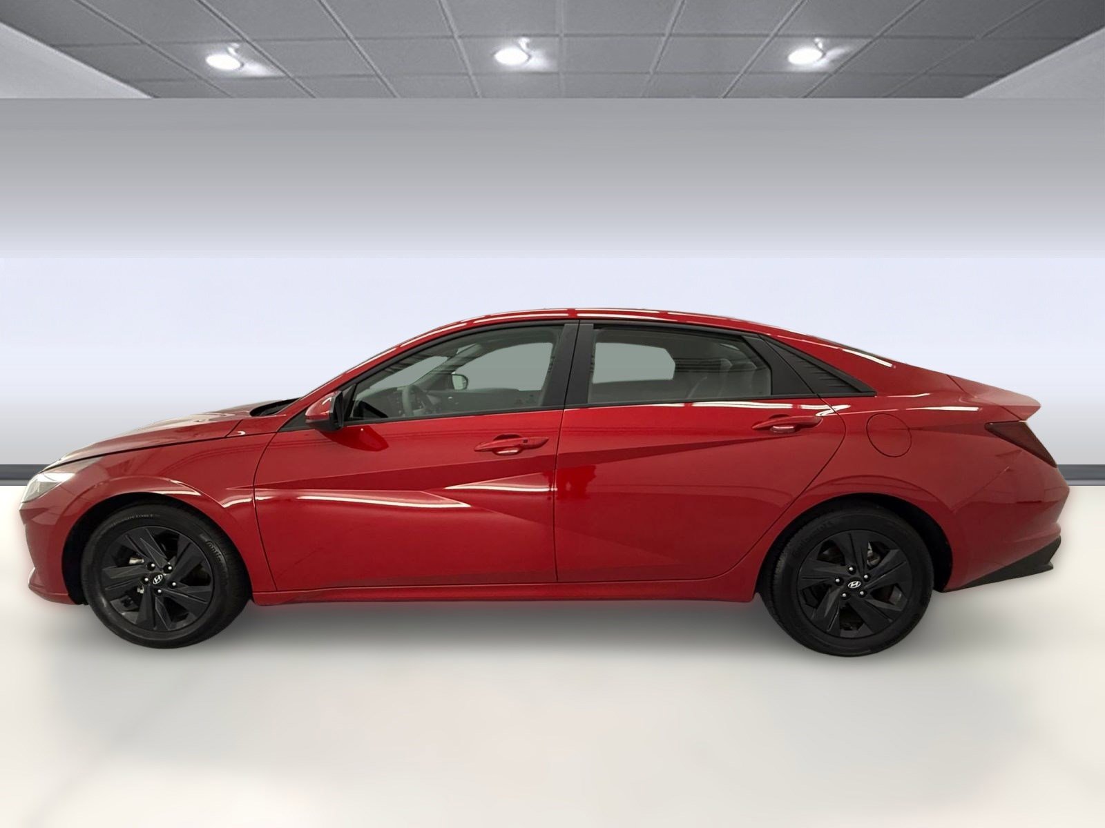 2023 Hyundai Elantra SEL photo 2