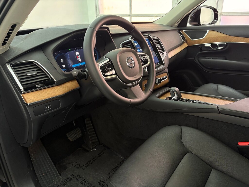 Used 2025 Volvo XC90 Plus SUV