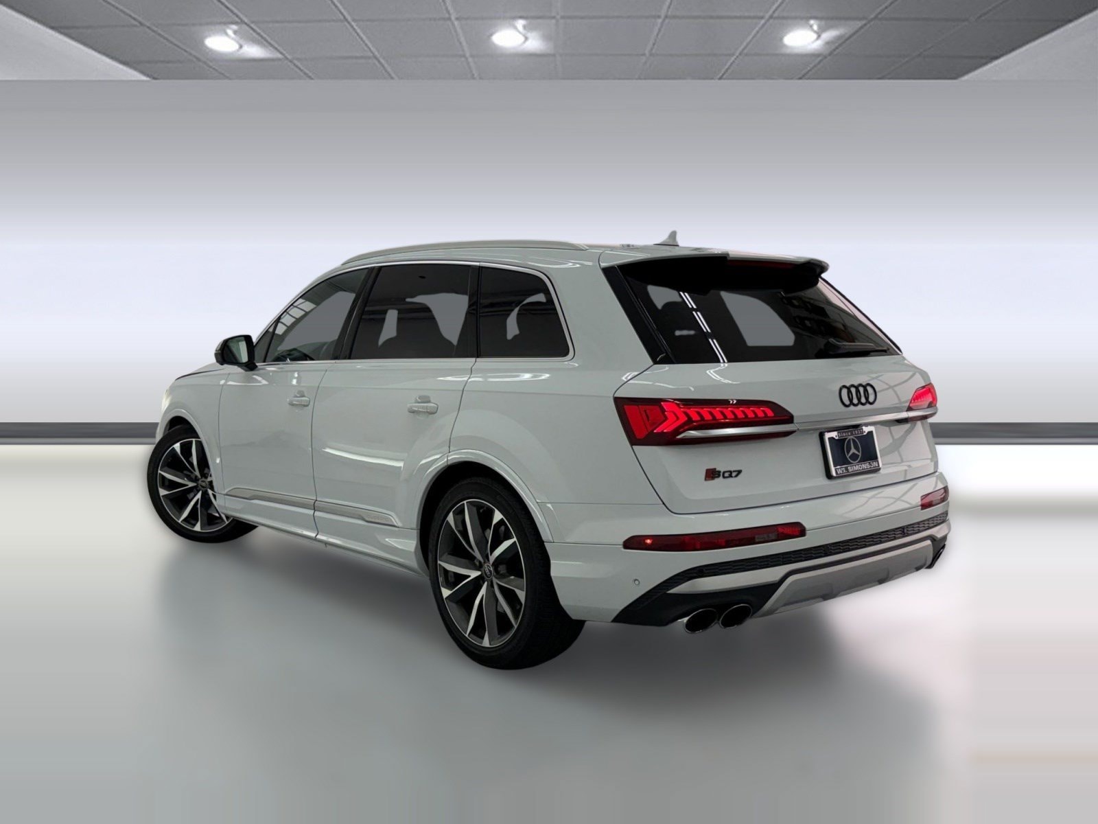 SQ7 Prestige SUV