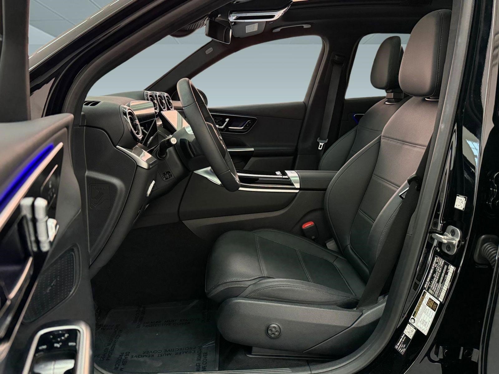 2026 Mercedes-Benz GLC 300 GLC 300 photo 4