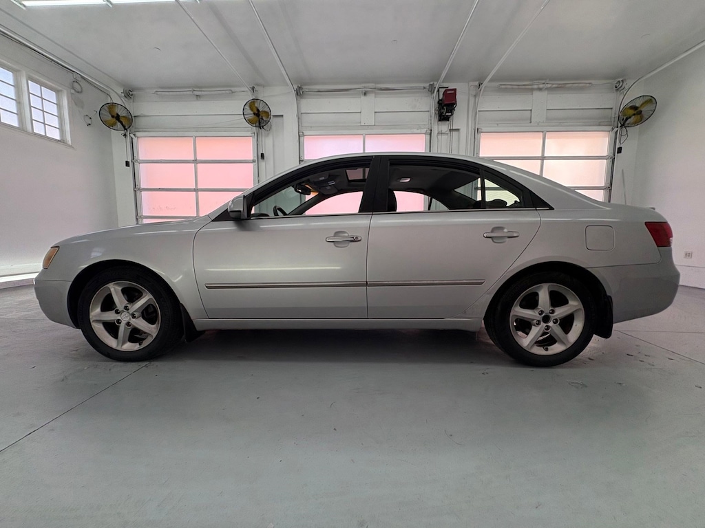 Used 2008 Hyundai Sonata Limited Sedan