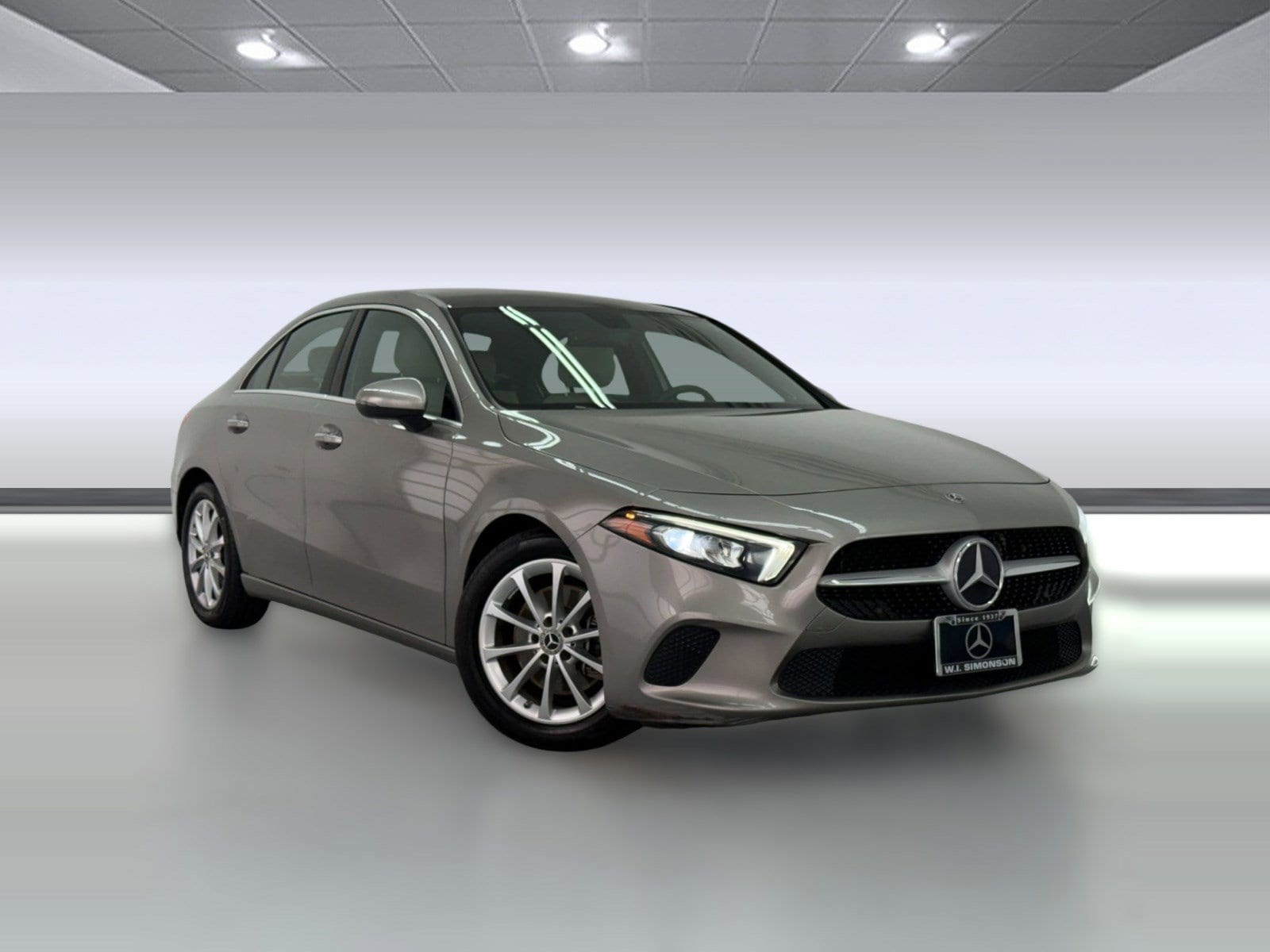 2020 Mercedes-Benz A-Class A 220 photo 5