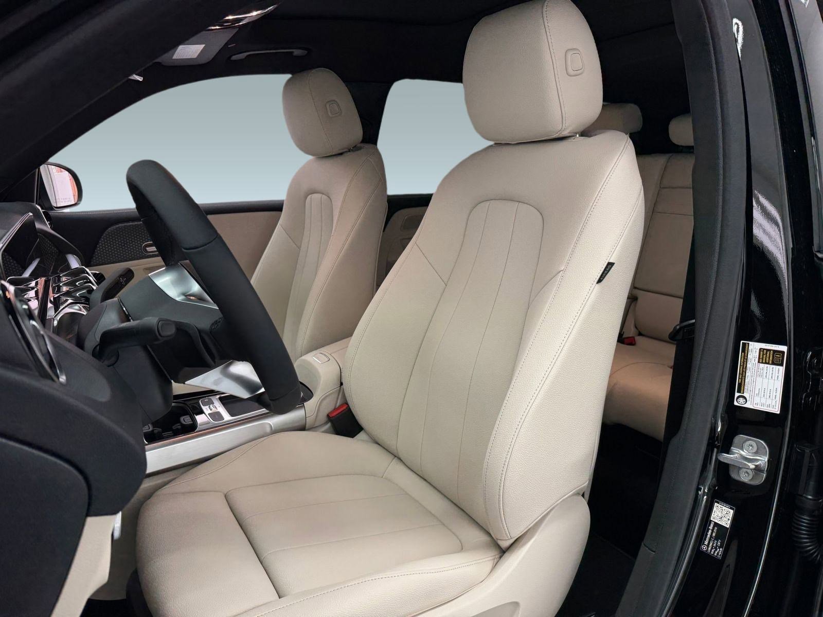 2026 Mercedes Benz GLB 250 photo 4