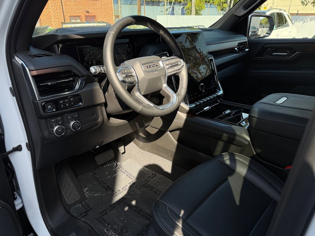 Used 2025 GMC Yukon XL Denali SUV