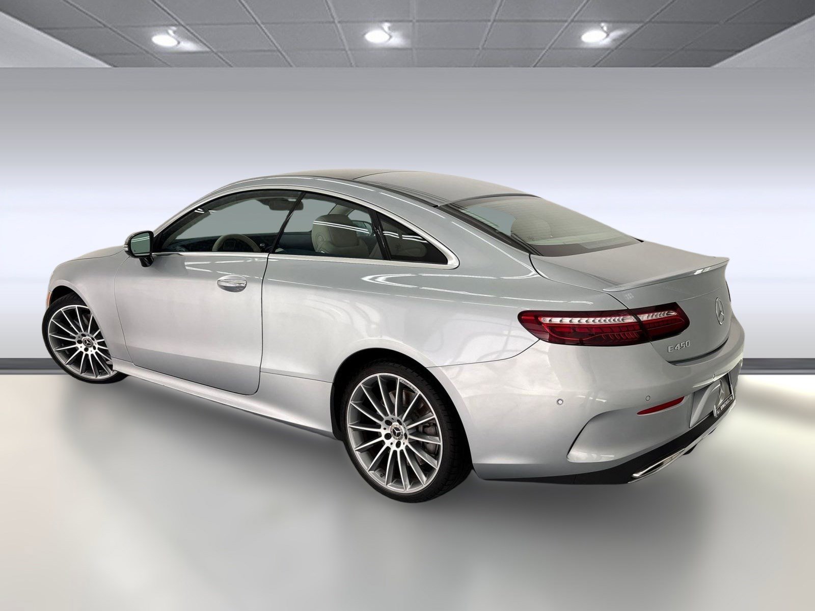 2023 Mercedes Benz E 450 Coupe photo 3