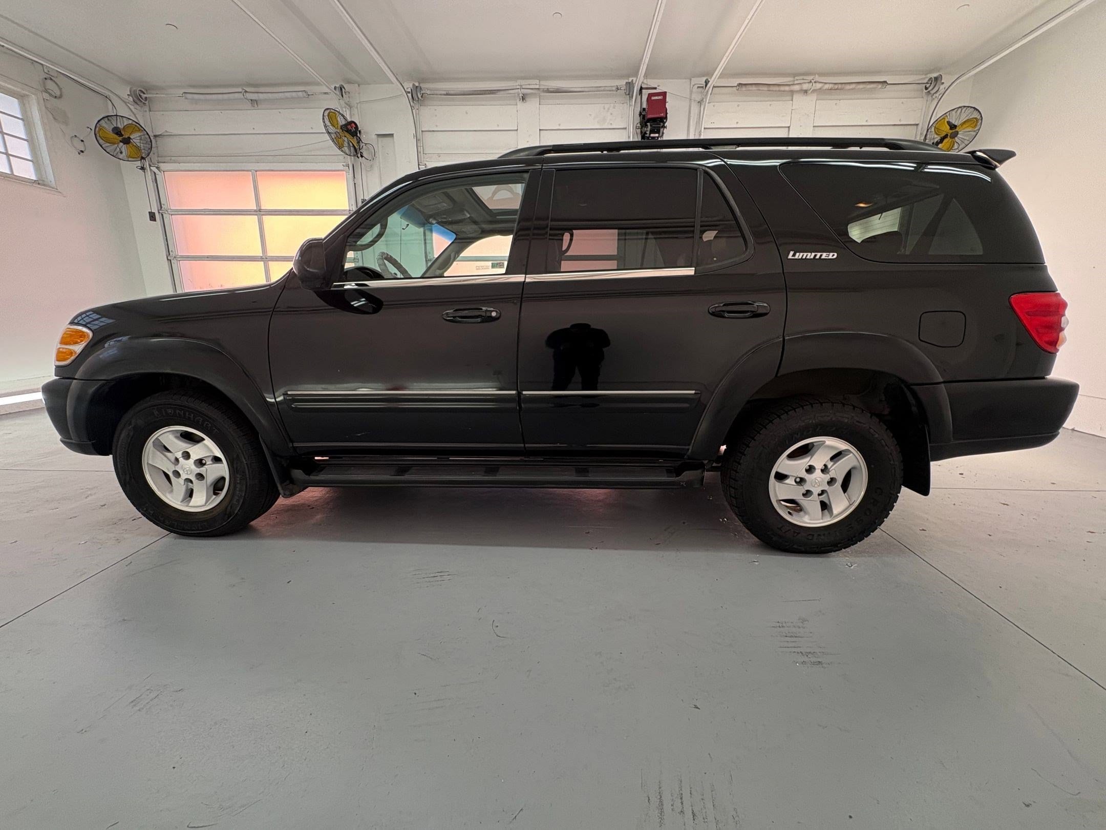 Used 2001 Toyota Sequoia Limited with VIN 5TDZT38A31S012025 for sale in Santa Monica, CA