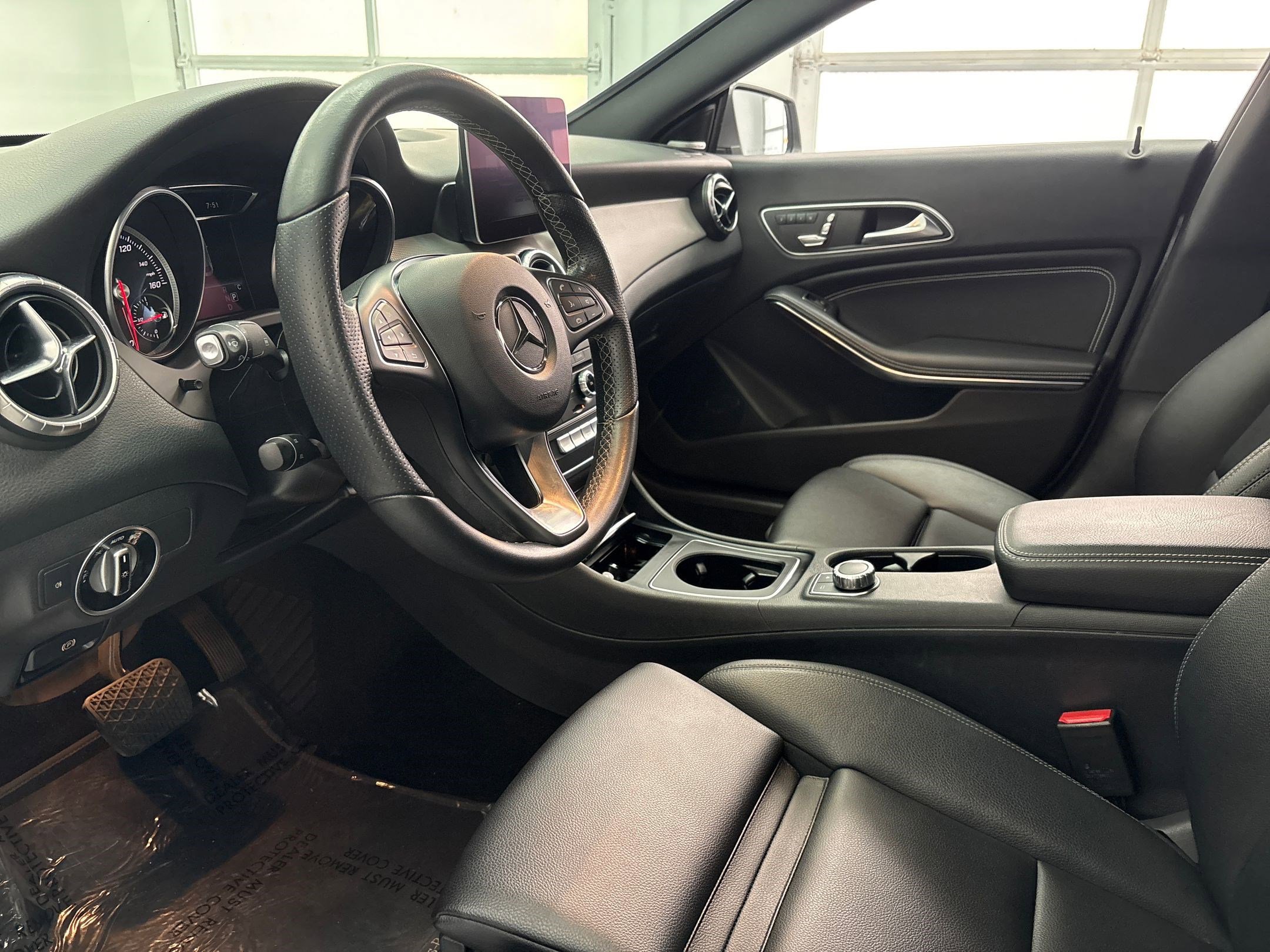 2018 Mercedes Benz CLA 250 photo 3