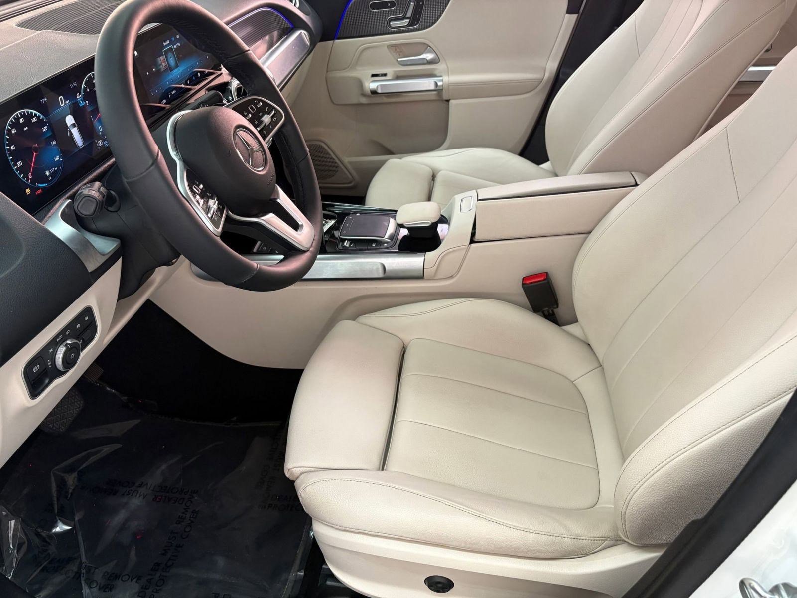 2022 Mercedes Benz GLB 250 photo 4