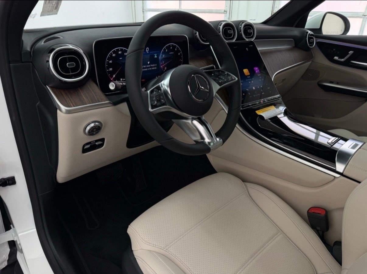 New 2027 Mercedes-Benz GLC 300 SUV