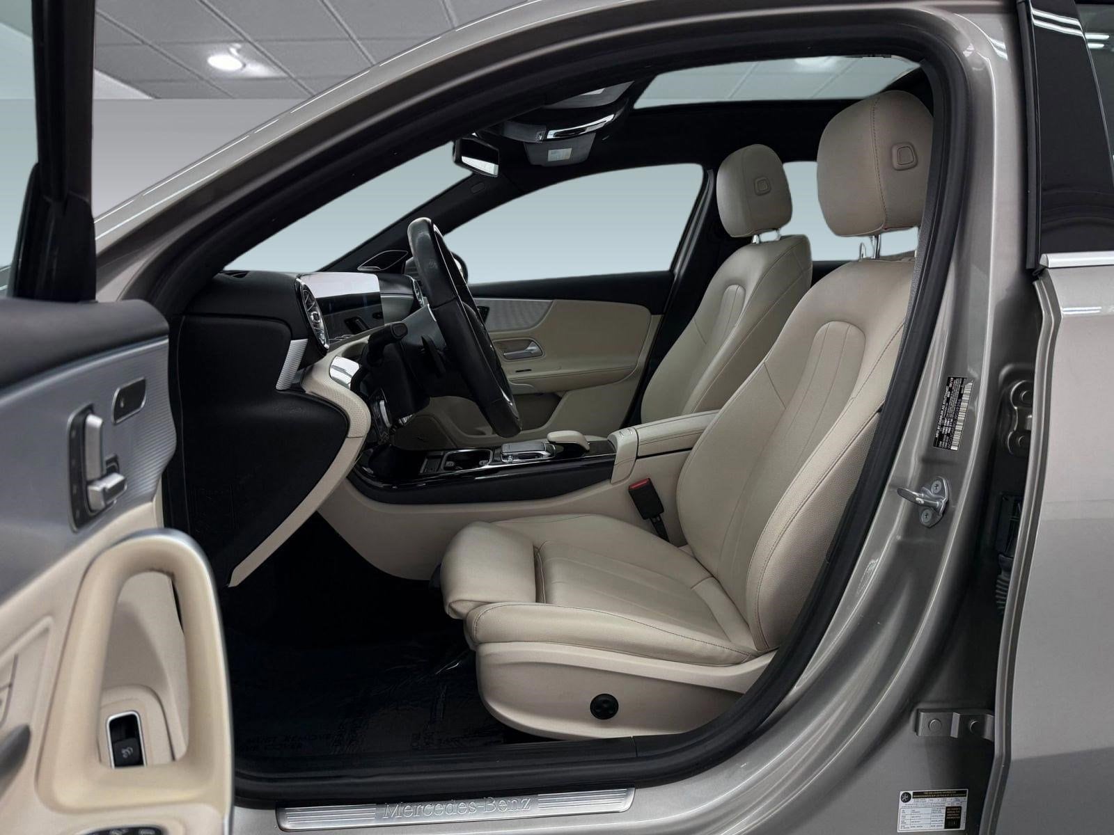 2020 Mercedes-Benz A-Class A 220 photo 4