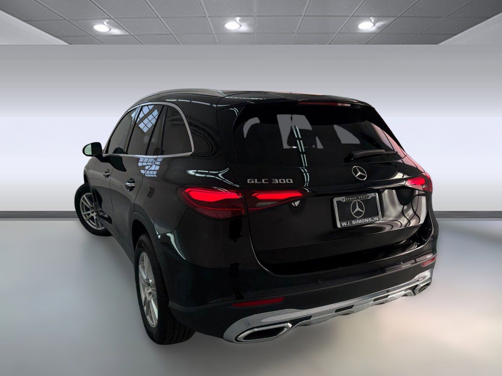 2024 Mercedes Benz GLC 300 photo 3