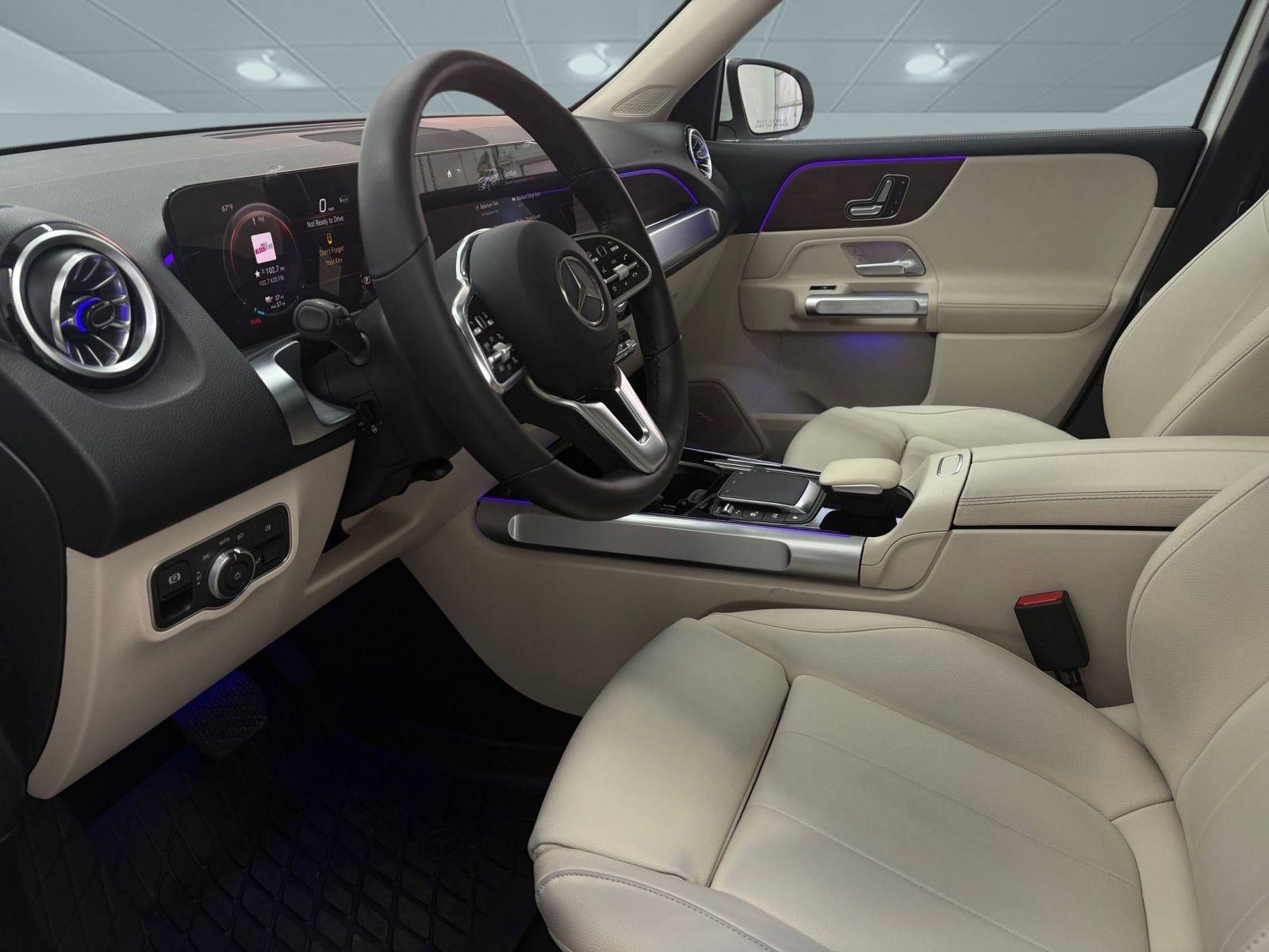 2023 Mercedes Benz EQB 300 4MATIC photo 2